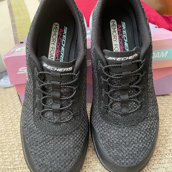 Skechers memory foam Envy-Good Thinking women’s athletic shoes - Picture 2 of 5